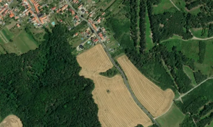 Pamětní kámen (Hlína) – letecký pohled