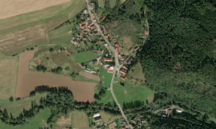 Panský dům (Nebřeziny) – letecký pohled