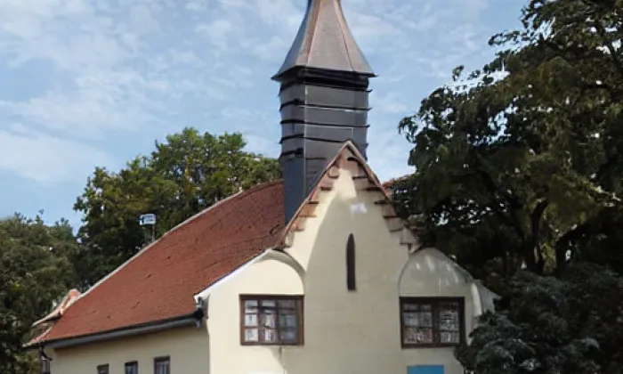Pohřební kaple Žarošských – autumn