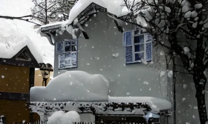 Pohřební kaple Povýšení sv. Kříže v Lysicích – winter