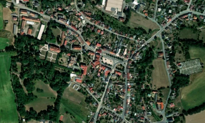 Pomník Karla Jaromíra Erbena – letecký pohled