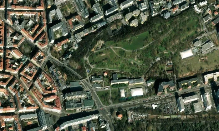 Rodinný dům S. K. Neumanna – letecký pohled