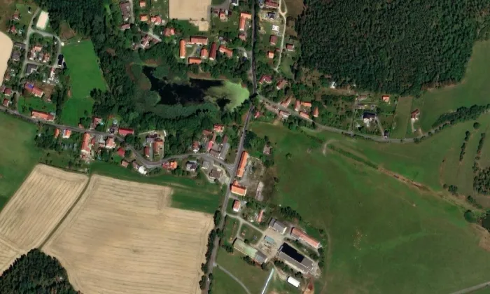 Sýpka v Prostřední Lhotě – letecký pohled