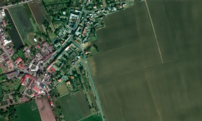 Smírčí kříž (Topolany) – letecký pohled