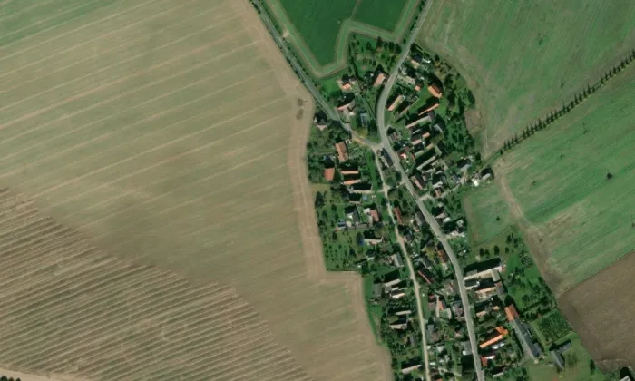 Socha svatého Václava (Velká Jesenice) – letecký pohled
