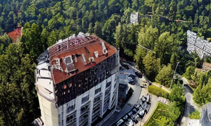 Společenský dům Týnec nad Sázavou - bývalá továrna na kameninu – winter