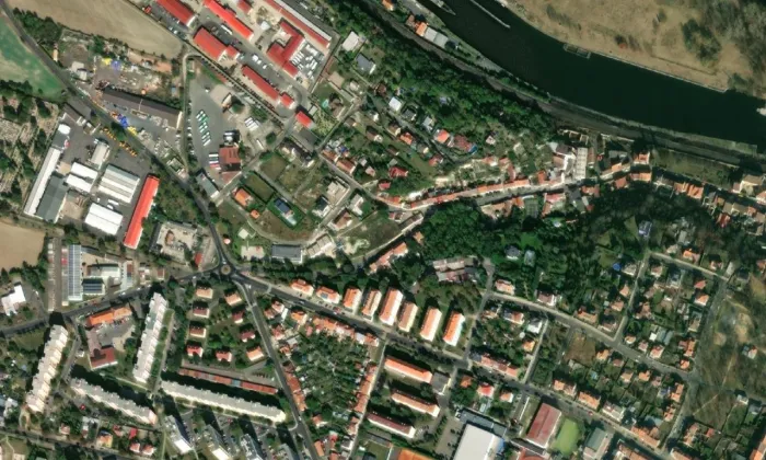 Starý židovský hřbitov v Roudnici nad Labem – letecký pohled