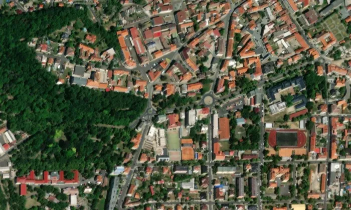 Sušárna a sklad chmele Vinzenze Zulegera – letecký pohled