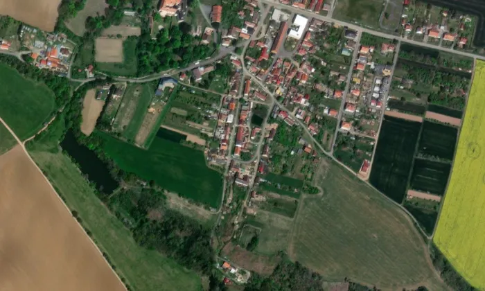 Synagoga v Polici – letecký pohled