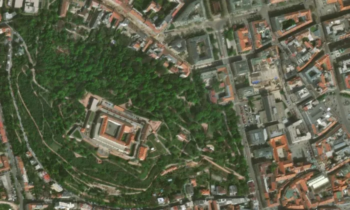 Tělocvična Pod Hradem – letecký pohled