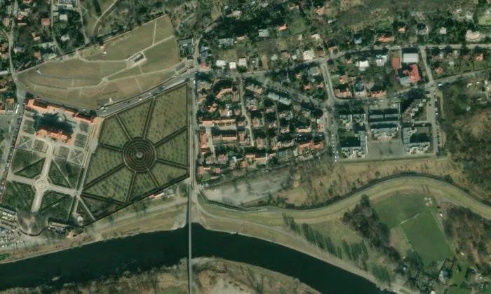 Trojský dvůr – letecký pohled