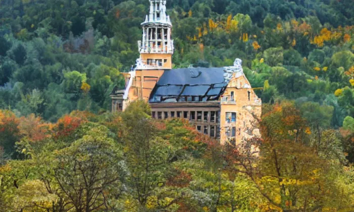 Trosky – autumn