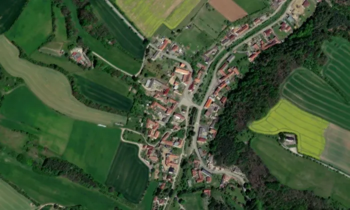 Tvrz (1000153380) – letecký pohled