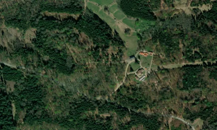 Tyrolský dům – letecký pohled
