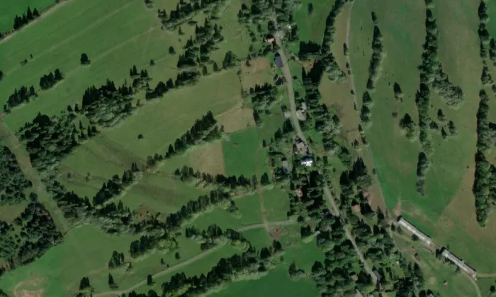 Venkovský dům (Heřmanovice, 1000133085) – letecký pohled