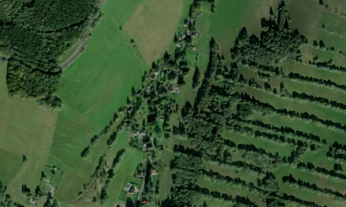 Venkovský dům (Heřmanovice, 1000143260) – letecký pohled