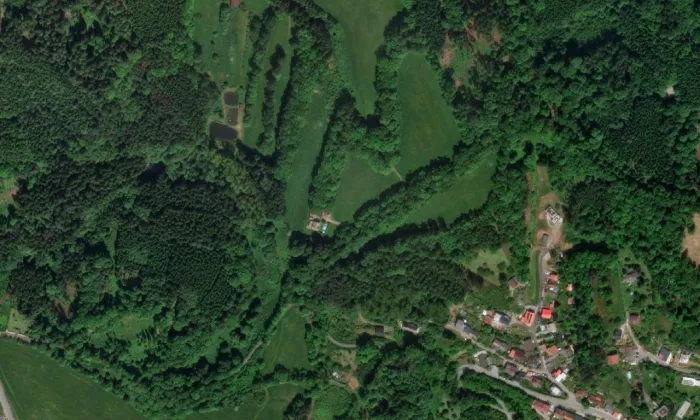 vojenský hřbitov Náchod – letecký pohled