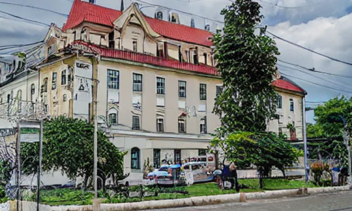 Zámek Branišovice – jaro