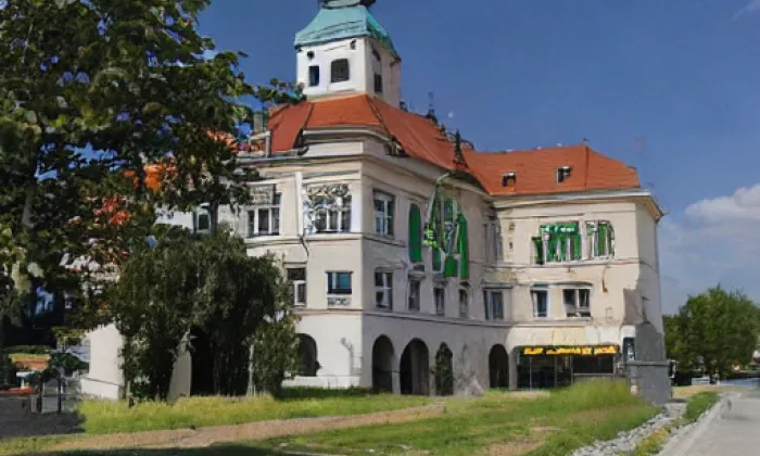 zámek Holešov – summer