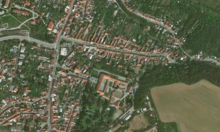 Zámek Líšeň – letecký pohled