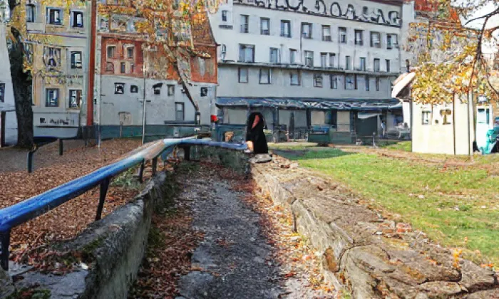 Zámek Litenčice – autumn