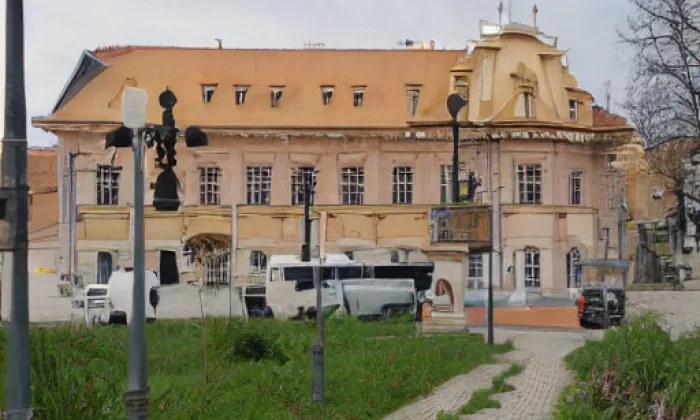 Zámek Nové Hvězdlice – léto