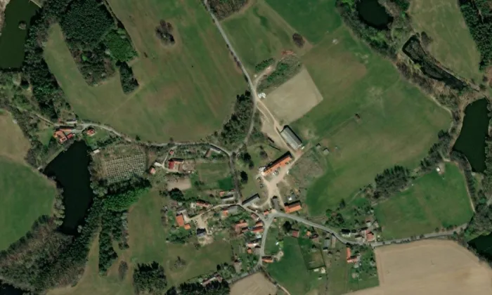 Zahrádka (zámek) – letecký pohled