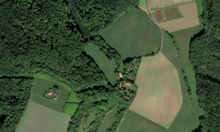 Zemědělský dvůr Dřevíč – letecký pohled