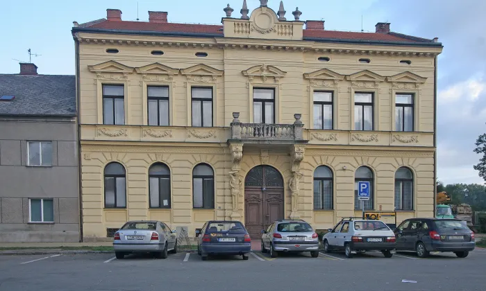 Tvrz - tvrziště Na valech