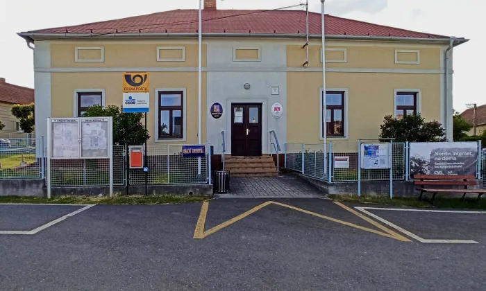 Větrný mlýn (Bzová)