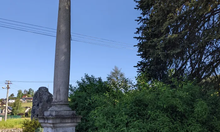vodní mlýn a mandl