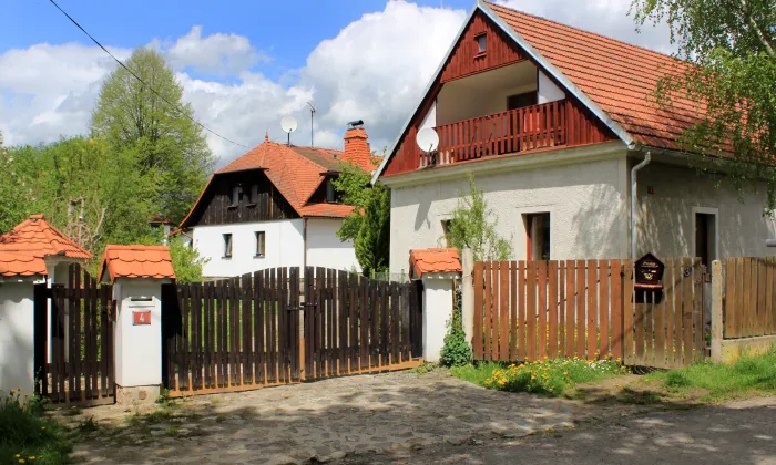 tvrz Staré Mitrovice