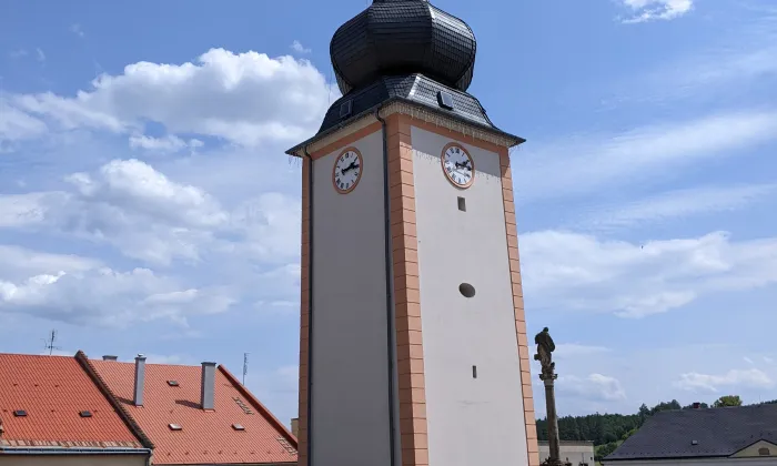 Hodinová věž