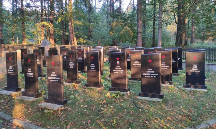 Hřbitov sovětských válečných zajatců (Adolfovice)