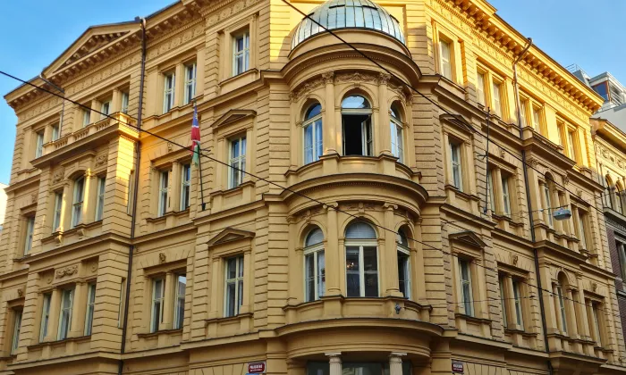 MacNevenův palác