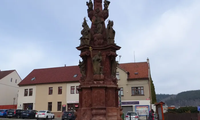 Mariánské sousoší v Kácově