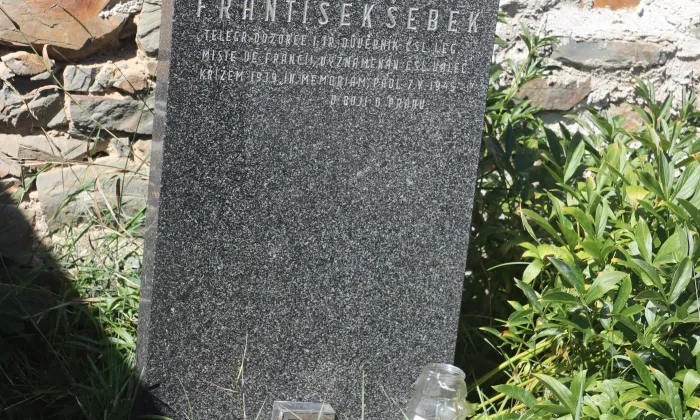 Modřanský hřbitov