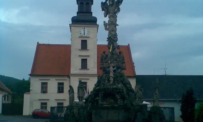 Morový sloup v Lomnici