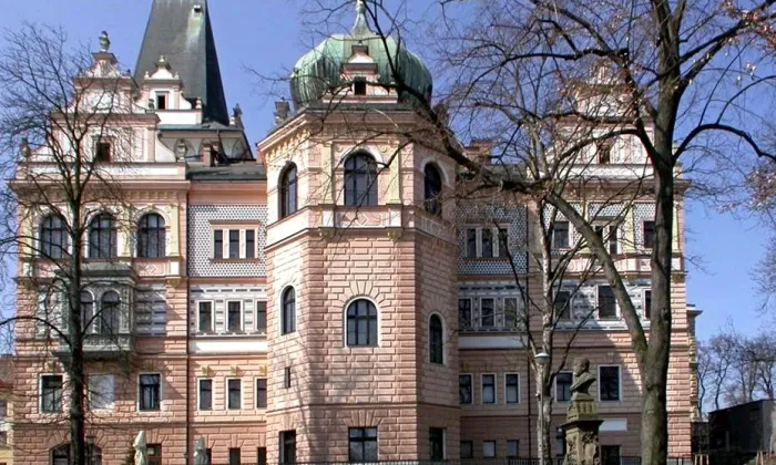 Občanská záložna v Přelouči