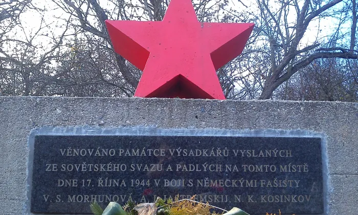 Památník padlým partyzánům výsadku Jana Koziny