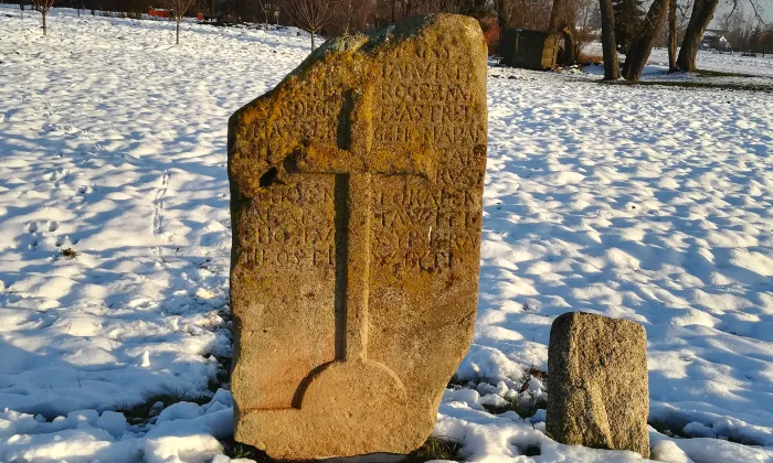 Pamětní kámen (Opatovice, 1000144930)