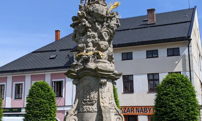 Radnice (Štíty)