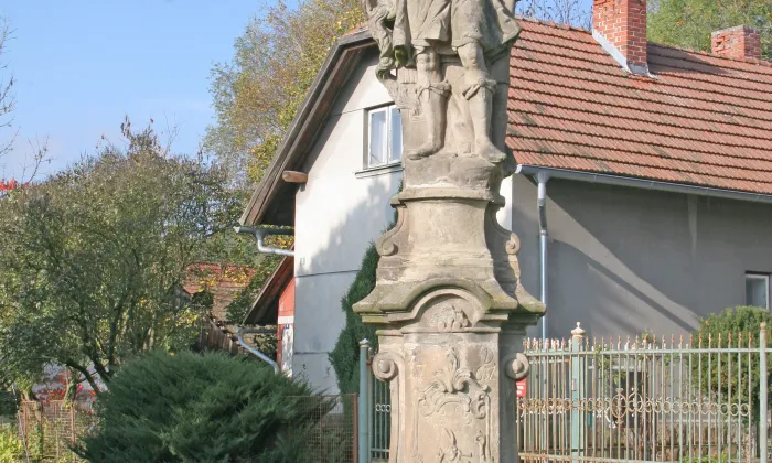 Sloup se sochou svatého Floriána