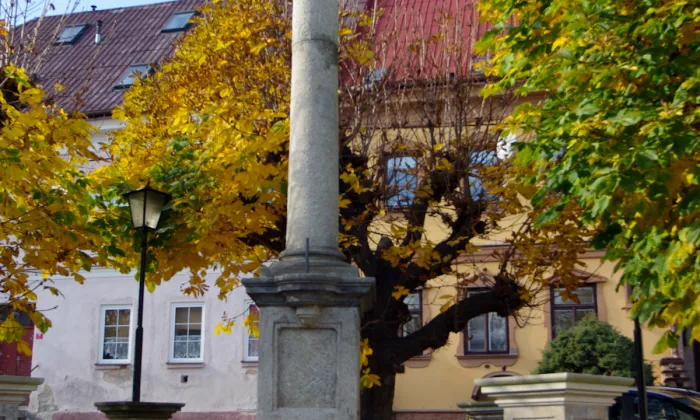 Sloup se sousoším Nejsvětější Trojice (Krásno)