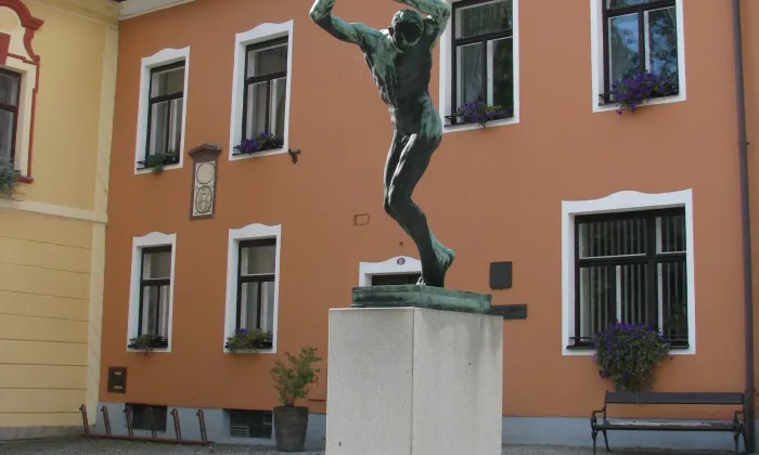 Socha Raněný