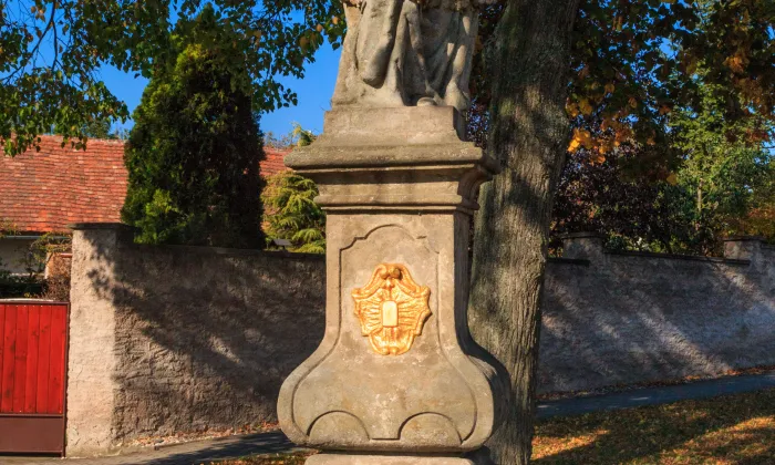 Socha svatého Jana Nepomuckého (Zaječice)