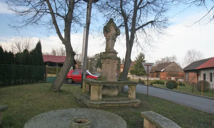 Socha svatého Jana Nepomuckého (Šaplava)