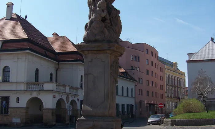 Socha svatého Jana Nepomuckého na Kostelním náměstí
