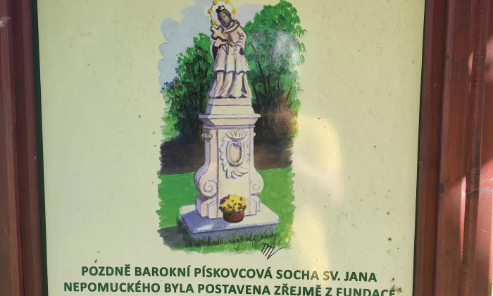 Socha svatého Jana Nepomuckého v Horních Domaslavicích