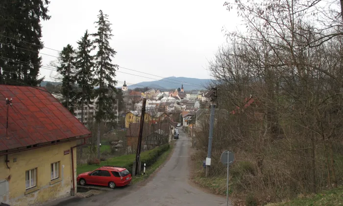 Sousoší Víry se sochami svatého Jana a Pavla
